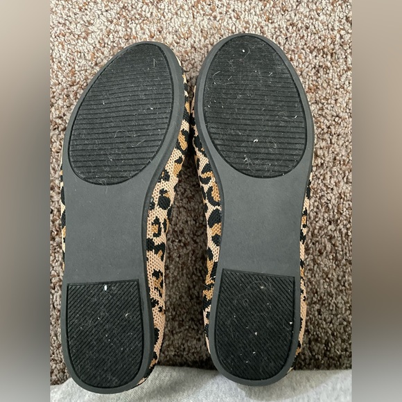 Brand New with Box Steven New York Brown Cheetah Flats - Picture 2 of 4